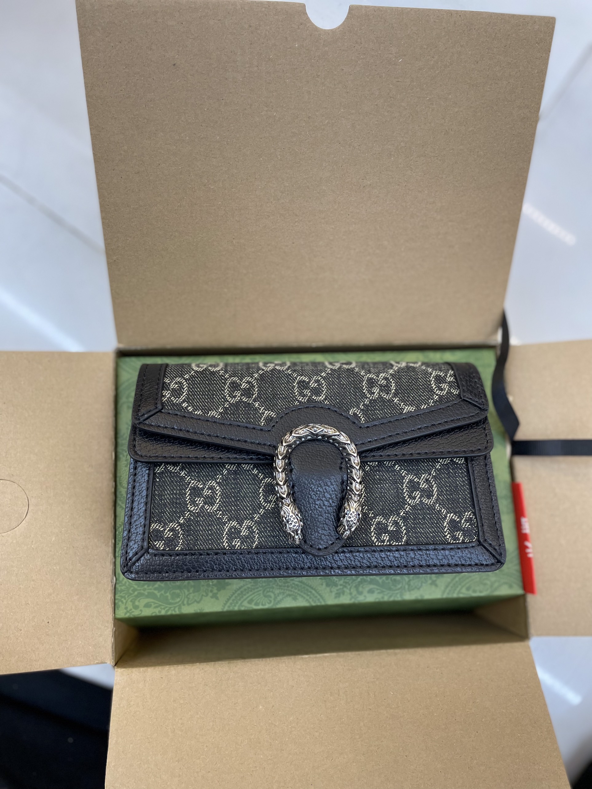 Túi Xách Gucci Dionysus Super Màu Đen Khóa Bạc Size 18cm